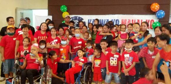 KKMK’s Batang K program also boosts the morale of children diagnosed with Acute Lymphocytic Leukemia through fun group activities such as the BK Christmas Party.  